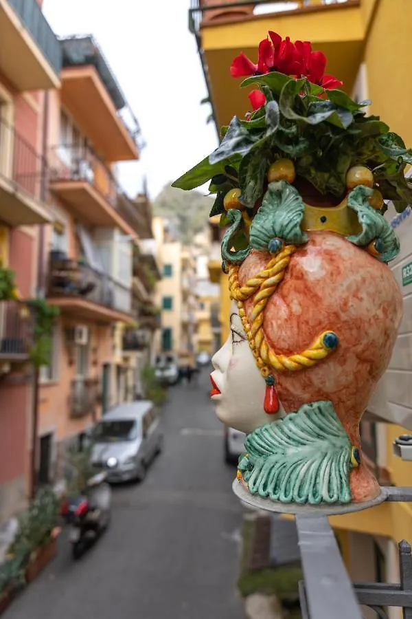 Amuni Taormina Apartment Italy