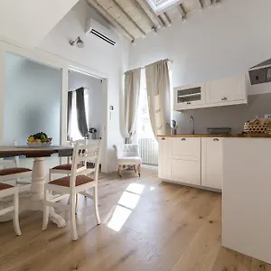  Apartment Station Lovely Italy
