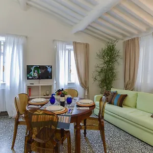  Apartment Dreaming Leonardo Italy